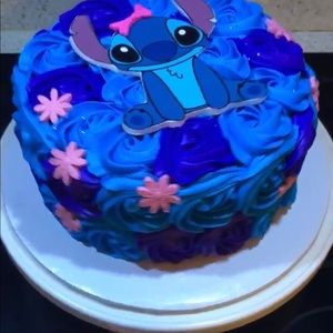 Meet your Posher, Connie